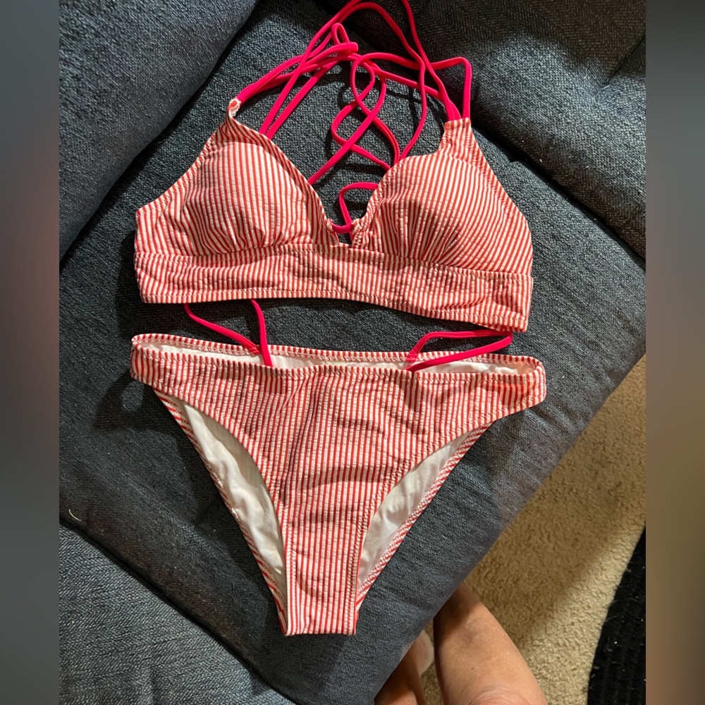 Had surgery no longer fits Cupshe brand like new worn once size L